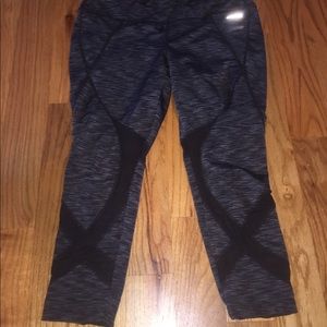 Avia athletic capris